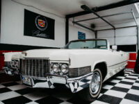 Cadillac Cabrio Garage von Wedding US Cars